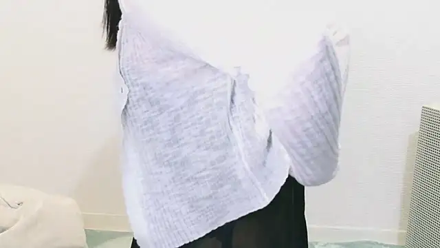 Snapshot of YUTSU_KI chatting on 09.28.25 YUTSU KI online show from 09.28.25