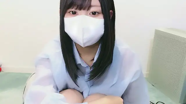 Snapshot of YUTSU_KI chatting on 10.05.25 YUTSU KI online show from 10.05.25