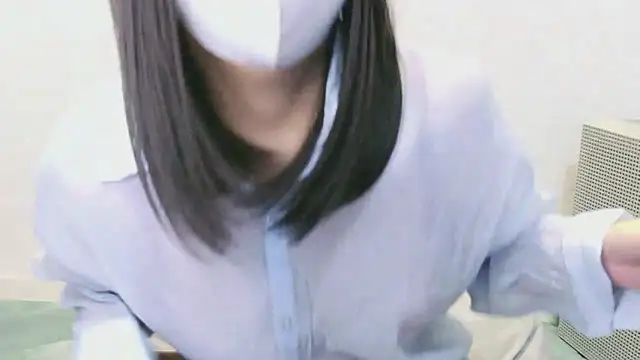 Snapshot of YUTSU_KI chatting on 10.19.25 YUTSU KI online show from 10.19.25