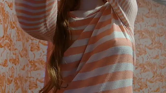 strawberrysmoothie online show from 10.28.25