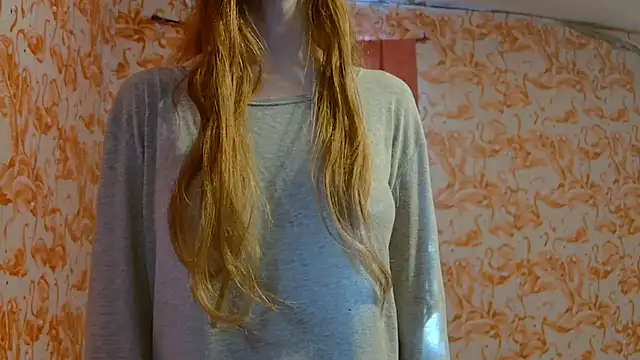 strawberrysmoothie online show from 11.04.25