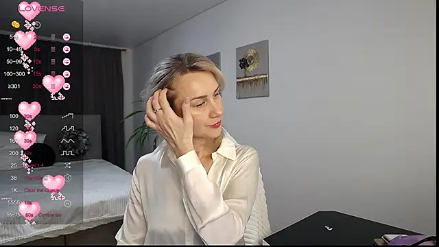 Vanessa Nowak online show from 01.19.25