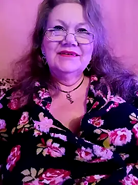 Snapshot of Snezhana chatting on 02.09.25 Snezhana online show from 02.09.25