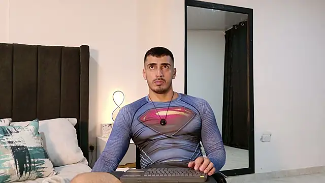 Snapshot of muscle_ares chatting on 01.13.26 muscle ares online show from 01.13.26