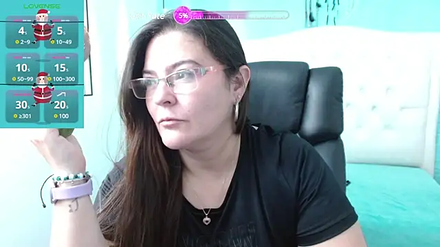 Snapshot of MsJossie chatting on 01.08.25 MsJossie online show from 01.08.25