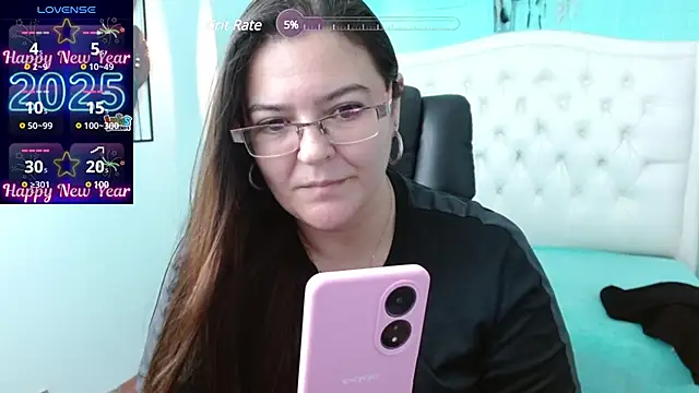 Snapshot of MsJossie chatting on 01.10.25 MsJossie online show from 01.10.25