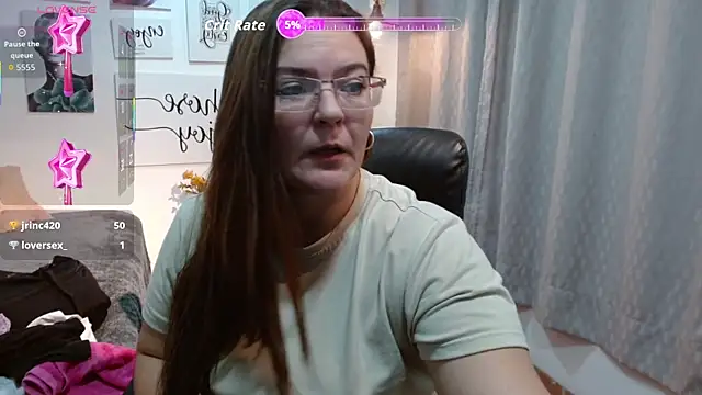 Snapshot of MsJossie chatting on 09.18.25 MsJossie online show from 09.18.25