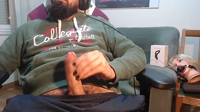 Snapshot of master4subslut chatting on 12.21.24 master4subslut online show from 12.21.24