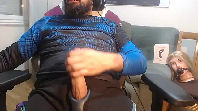 Snapshot of master4subslut chatting on 01.29.25 master4subslut online show from 01.29.25