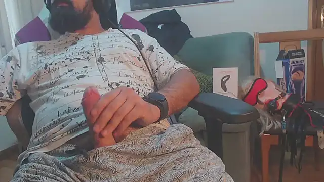 Snapshot of master4subslut chatting on 09.09.25 master4subslut online show from 09.09.25