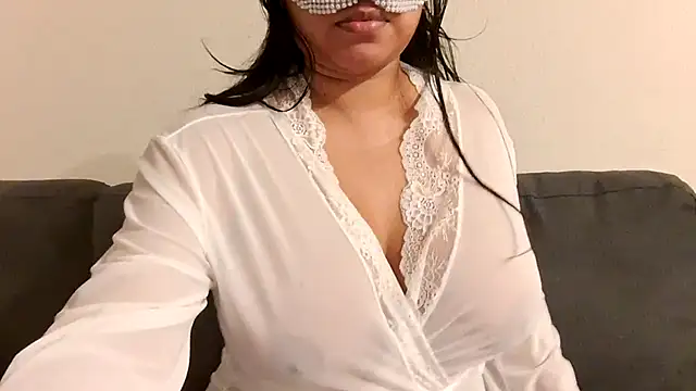 Snapshot of Blzsugar chatting on 11.03.25 Blzsugar online show from 11.03.25