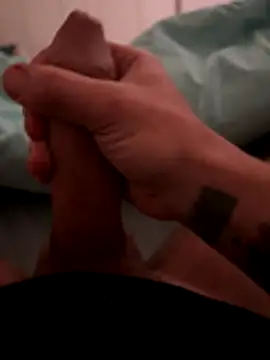 Snapshot of LucaDonna998 chatting on 12.18.25 LucaDonna998 online show from 12.18.25