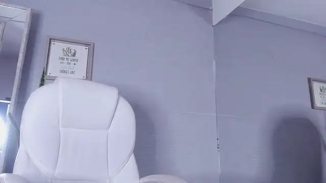 Sara Greey online show from 02.19.25