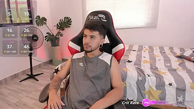 Snapshot of ftmphilip_ chatting on 10.21.25 ftmphilip online show from 10.21.25