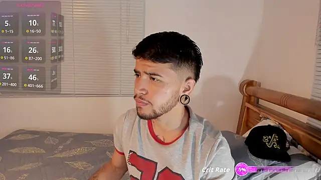 Snapshot of ftmphilip_ chatting on 11.04.25 ftmphilip online show from 11.04.25