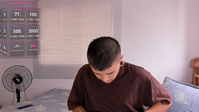 Snapshot of ftmphilip_ chatting on 11.27.25 ftmphilip online show from 11.27.25