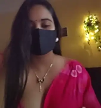 Snapshot of SimaRoy- chatting on 11.17.25 SimaRoy- online show from 11.17.25