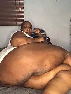 Snapshot of sotho_ssbbw chatting on 06.15.26 sotho ssbbw online show from 06.15.26