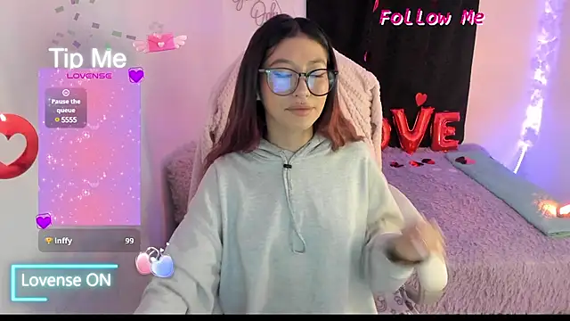 Sofia thomson1 t online show from 02.19.25