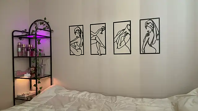 Megan Rodrigo online show from 11.12.25