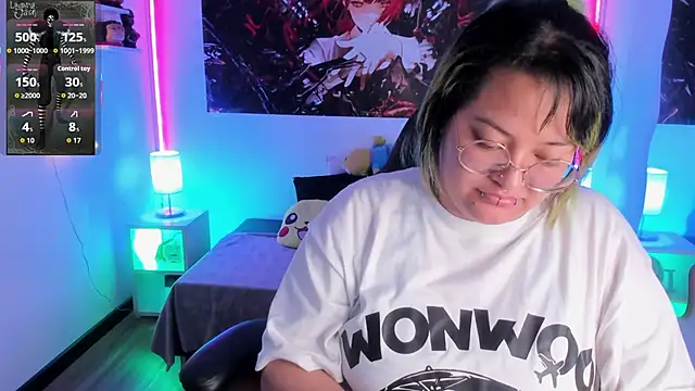 lucky-leah online show from 11.04.25