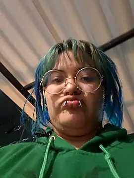 lucky-leah online show from 03.06.26