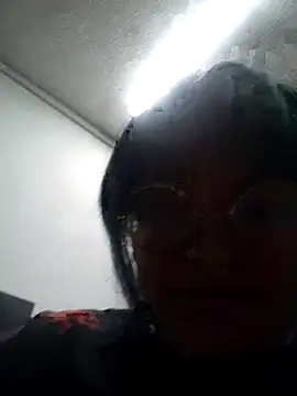 Snapshot of lucky-leah chatting on 05.26.26 lucky-leah online show from 05.26.26