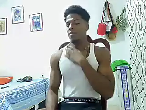 Snapshot of andrews2399 chatting on 01.03.25 andrews2399 online show from 01.03.25