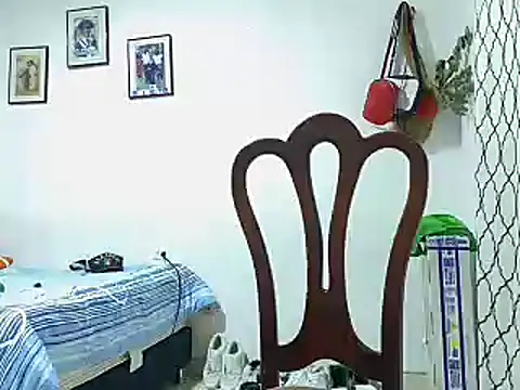 Snapshot of andrews2399 chatting on 01.04.25 andrews2399 online show from 01.04.25