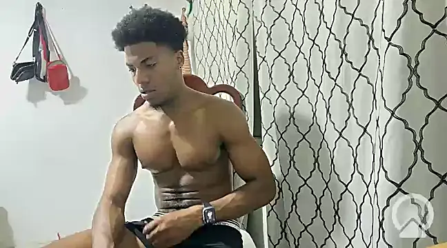 Snapshot of andrews2399 chatting on 03.08.25 andrews2399 online show from 03.08.25