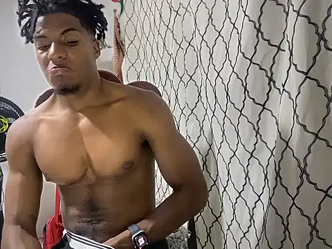 Snapshot of andrews2399 chatting on 09.20.25 andrews2399 online show from 09.20.25