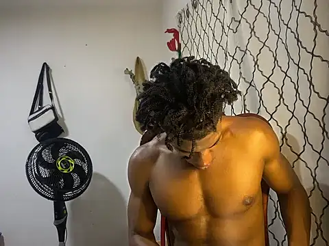 Snapshot of andrews2399 chatting on 09.20.25 andrews2399 online show from 09.20.25