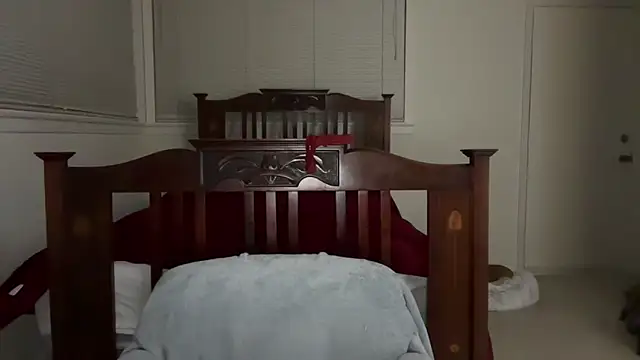 YUMIandbigWOLF online show from 02.03.26