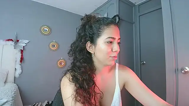 Snapshot of arteverena chatting on 01.02.25 arteverena online show from 01.02.25