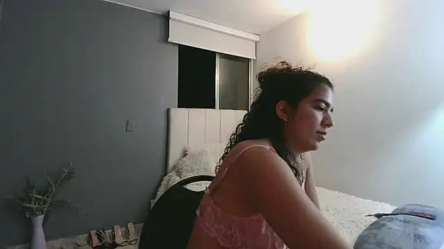 Snapshot of arteverena chatting on 03.09.25 arteverena online show from 03.09.25