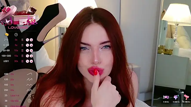 Snapshot of Anje_Cox chatting on 02.10.25 Anje Cox online show from 02.10.25