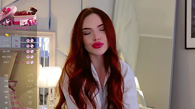 Snapshot of Anje_Cox chatting on 03.03.25 Anje Cox online show from 03.03.25