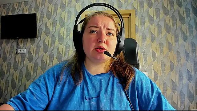 Snapshot of valery1610 chatting on 06.26.26 valery1610 online show from 06.26.26
