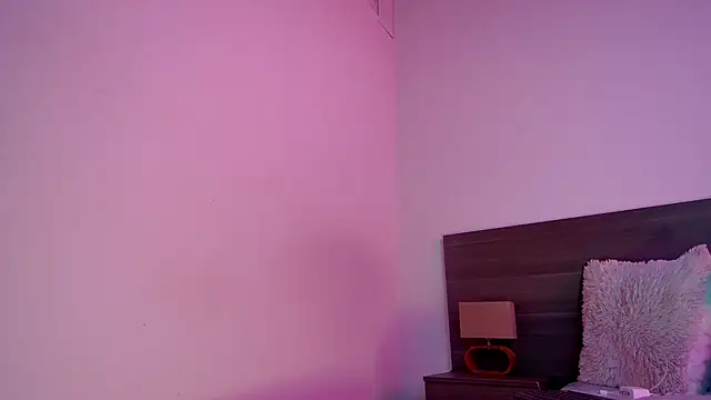 Mila cams1  online show from 11.08.25