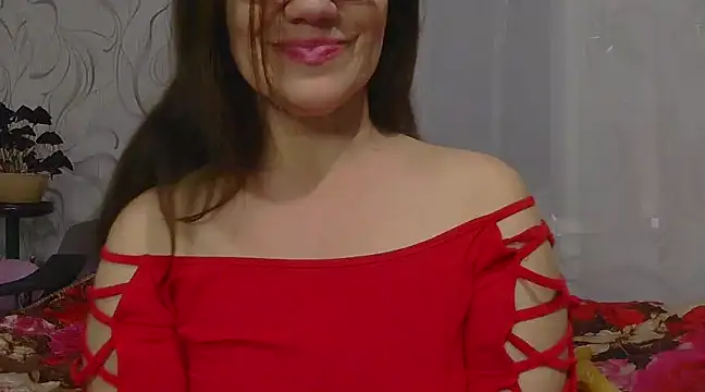 KittyyLaBeauty online show from 03.15.25