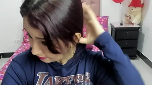 Karoline Moore online show from 02.21.25