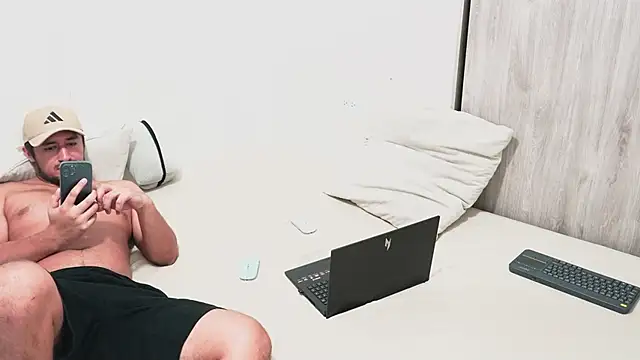 bonyclyde2203 online show from 03.05.26