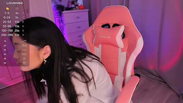 FreyaRaya online show from 12.25.24