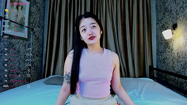 FreyaRaya online show from 09.11.25