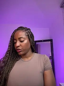 Snapshot of evangeline_ch chatting on 12.02.25 evangeline ch online show from 12.02.25