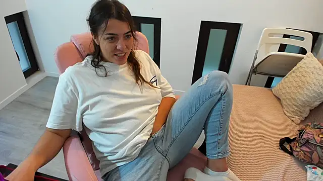 Dyana Kaylinn online show from 11.05.25