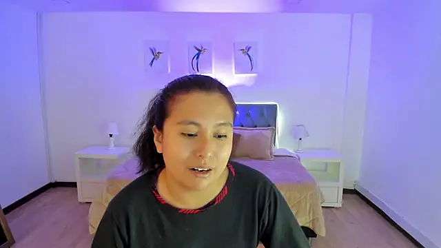 Snapshot of _Natalie18 chatting on 11.14.25 Natalie18 online show from 11.14.25