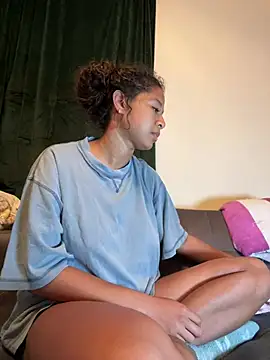 VanessaBling online show from 03.18.25