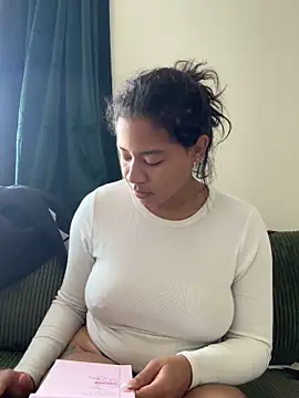 VanessaBling online show from 12.15.25