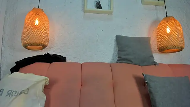 Snapshot of emiily_s chatting on 12.15.25 emiily s online show from 12.15.25